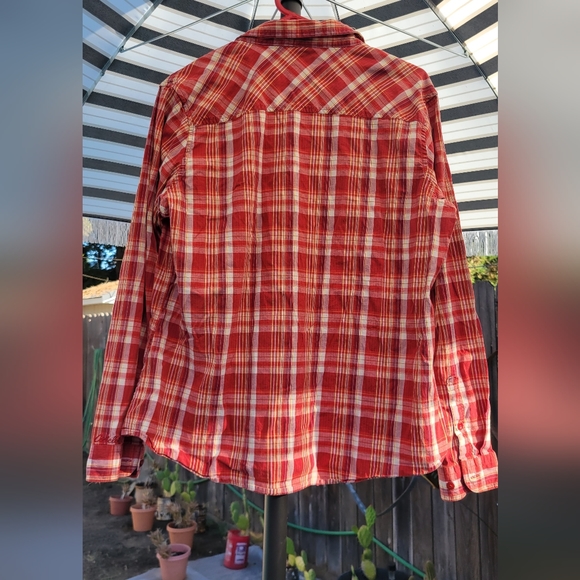 Cabelas Button Down Shirt - Picture 6 of 6